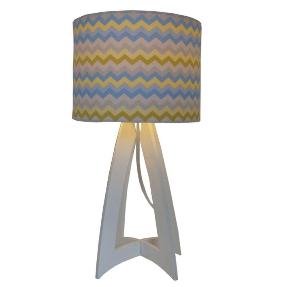 Abajur Base Madeira e Cúpula Chevron Crie Casa Colorida