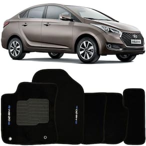 Jogo de Tapete Automotivo Carpete Hyundai Hb20S 2014 à 2019 Soft Logo Bordado Preto 5 Peças
