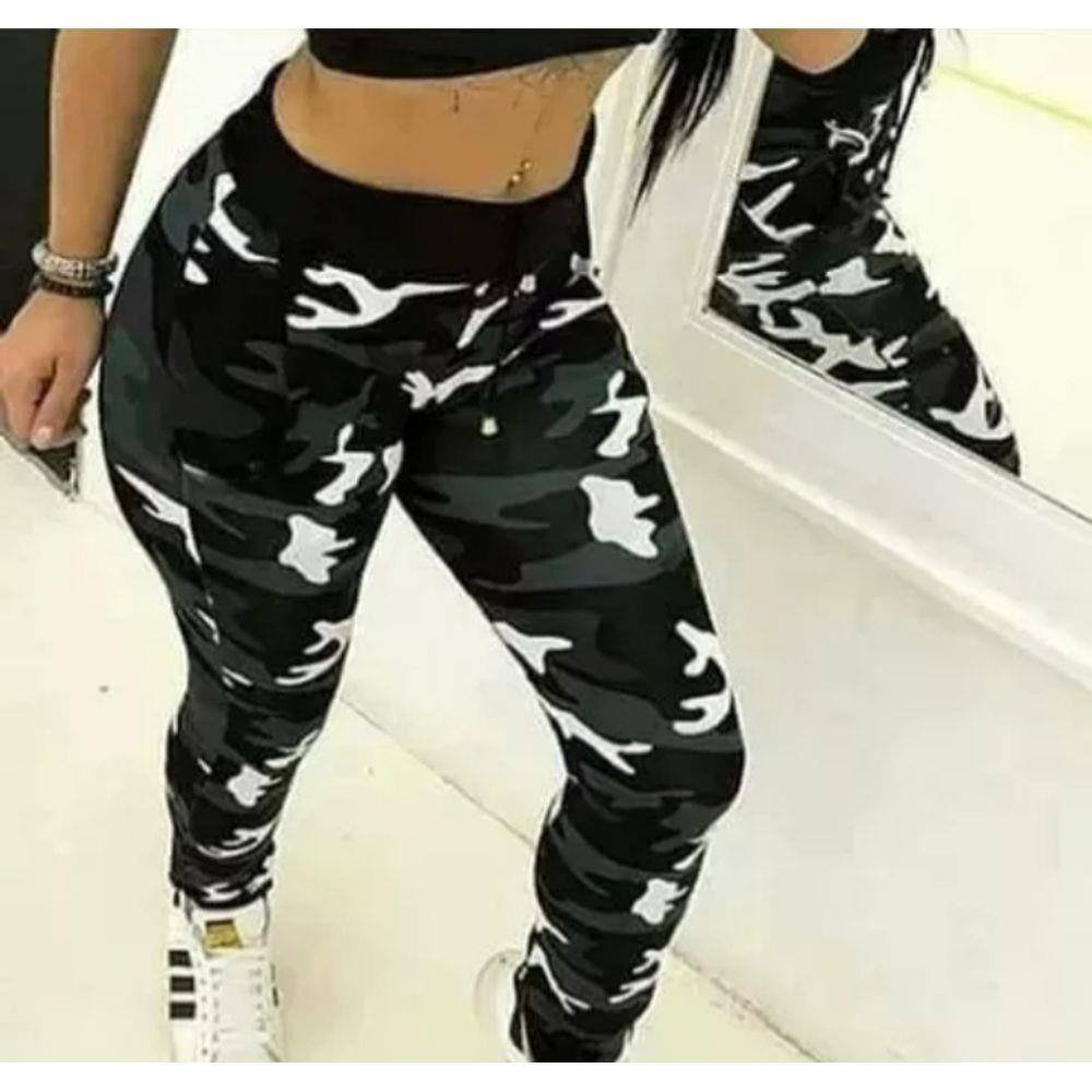 calça nike camuflada feminina