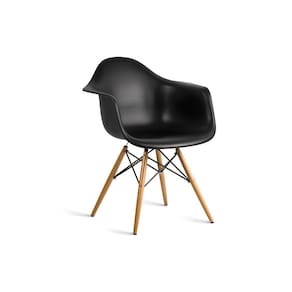 Cadeira Eiffel com Braço e Base Madeira Or Design - Preto