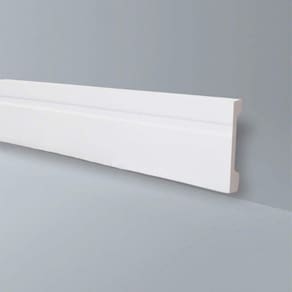 Rodapé GART de Poliestireno FB11 18mmx11cm Metro Linear - caixa com 2,44 Unidade - Branco