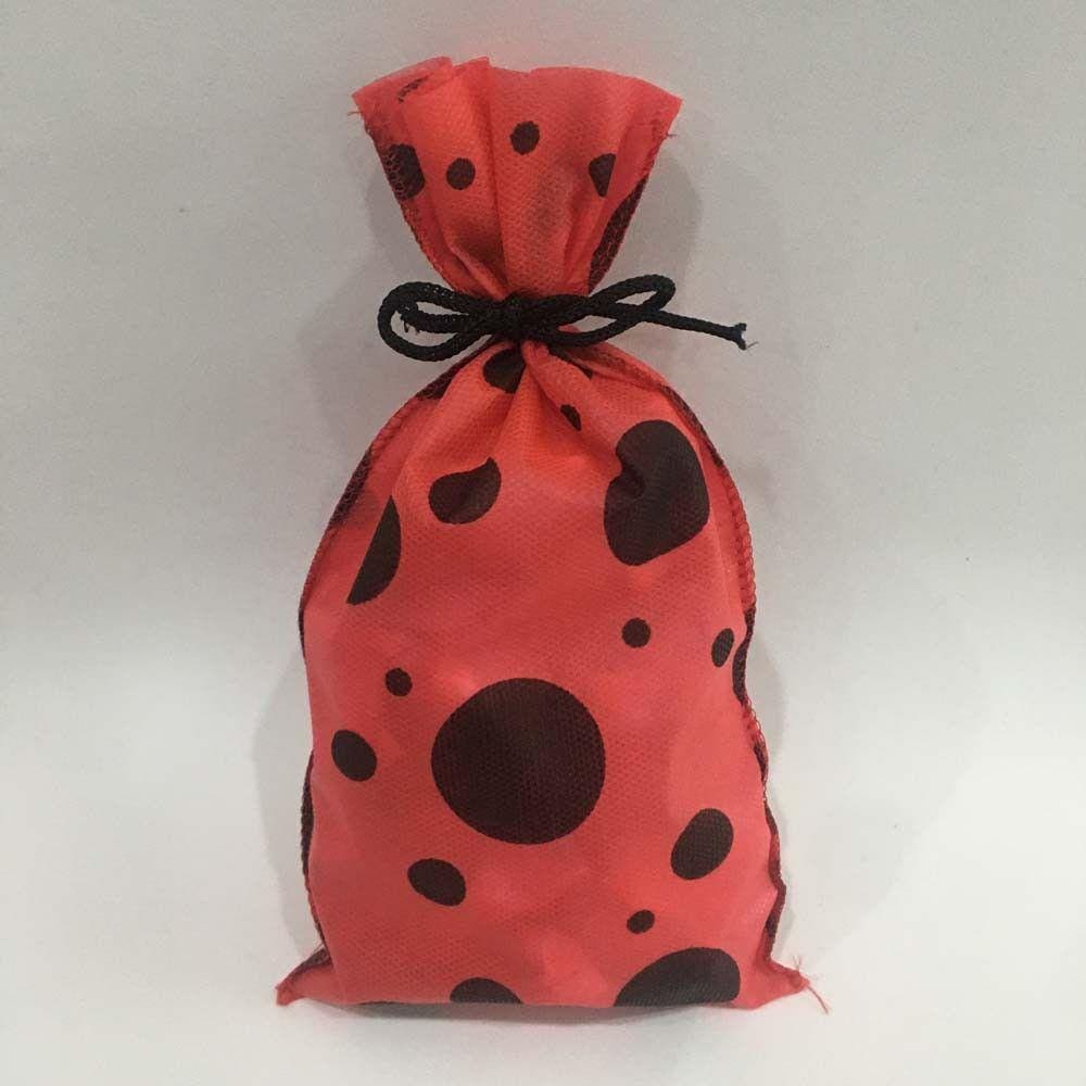 SACO PARA LEMBRANCINHA ESTAMPADO VERMELHO BOLAS PRETO 0,13X 0,25 m