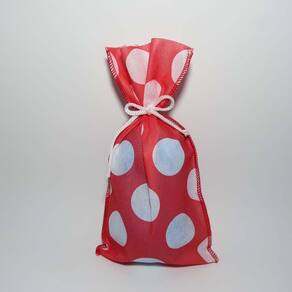 SACO PARA LEMBRANCINHA ESTAMPADO VERMELHO BOLA BRANCO 0,13X 0,25 m