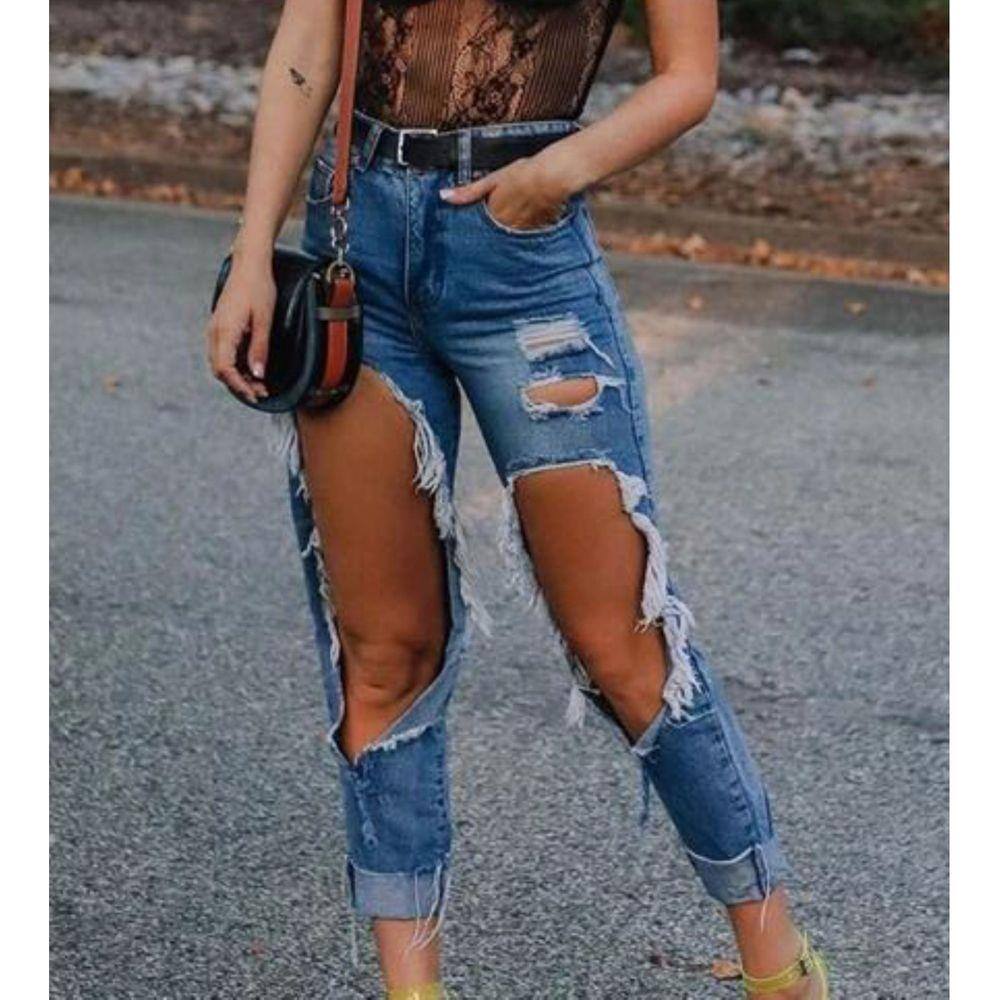 стюардеса логично подозрителен calça rasgada preta случайно Доставка лесно