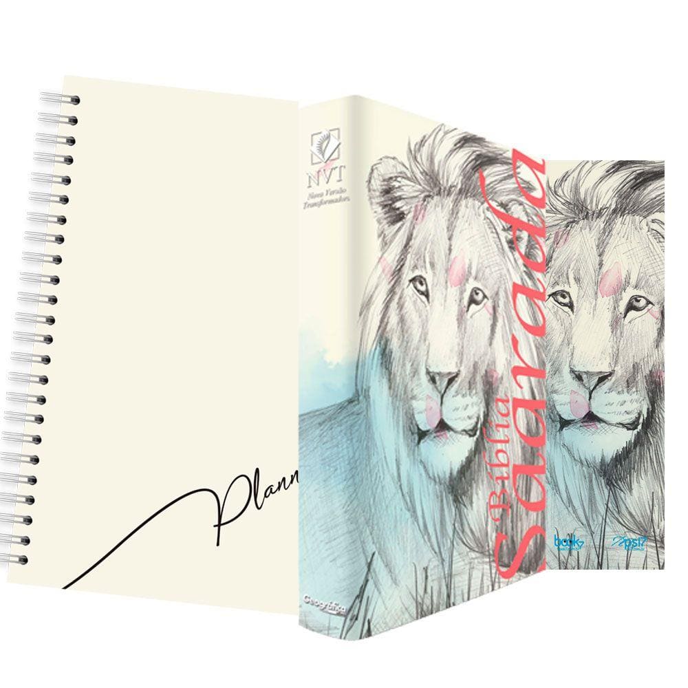 Kit Leão Traços - Planner Capa Lisa + Bíblia Capa Dura NVT + Marca Página