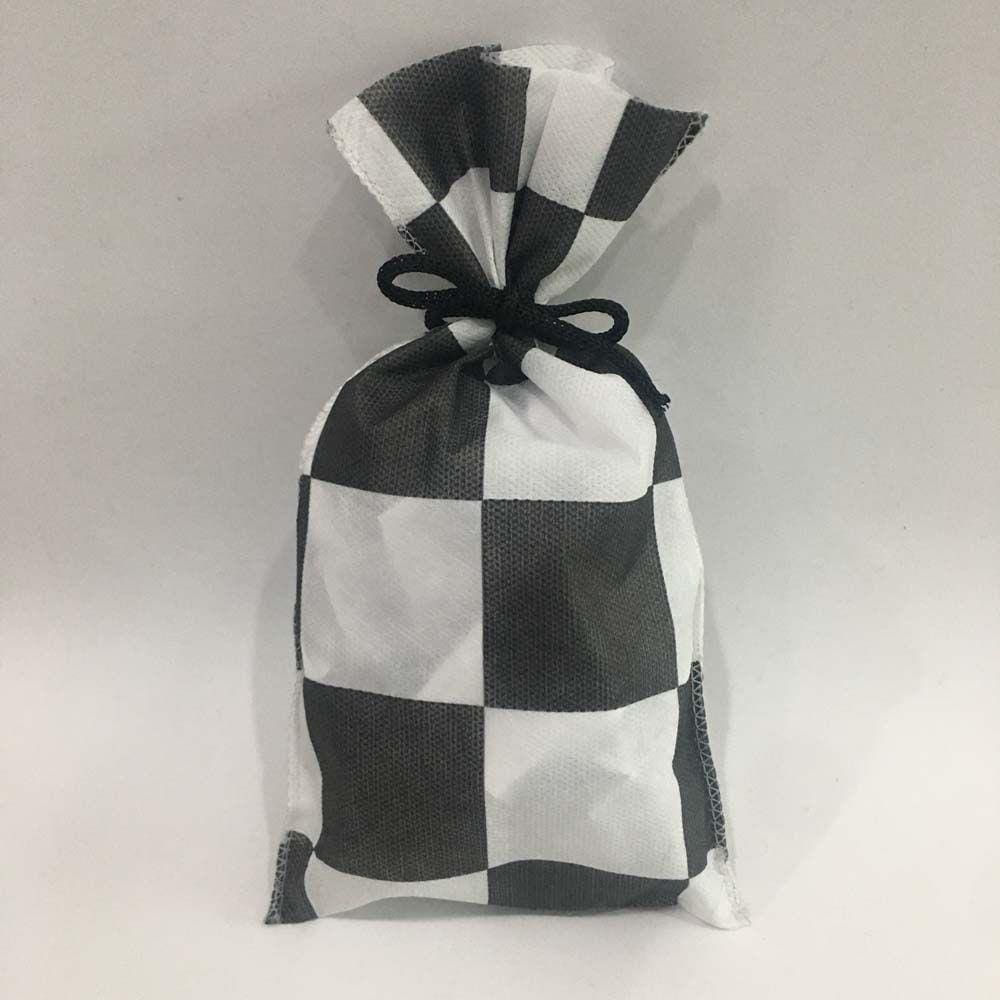 SACO PARA LEMBRANCINHA ESTAMPADO QUADRICULADO PRETO/BRANCO 0,13X 0,25 m