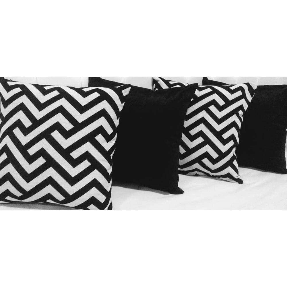Kit 4 Capas Almofadas Sued Preto Jaquard Chevron 40x40
