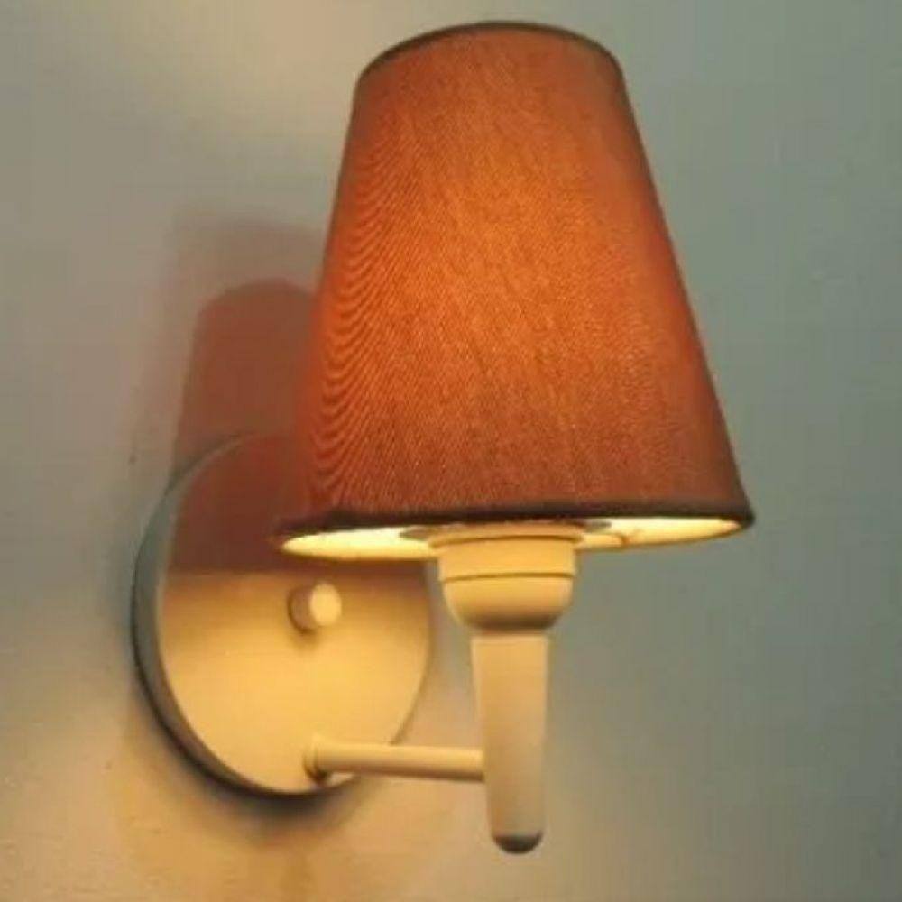 Arandela Cone Base Alumínio Cúpula em Tecido Bivolt Branco