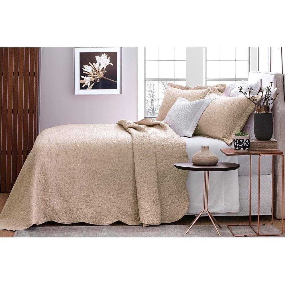 Kit Cobre Leito Bordado Queen 3 Peças 260x240cm Ipê Bege Bouti Jolitex