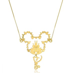Colar Mickey Com Castelo No Meio E Nome Folheado Em Ouro 18k