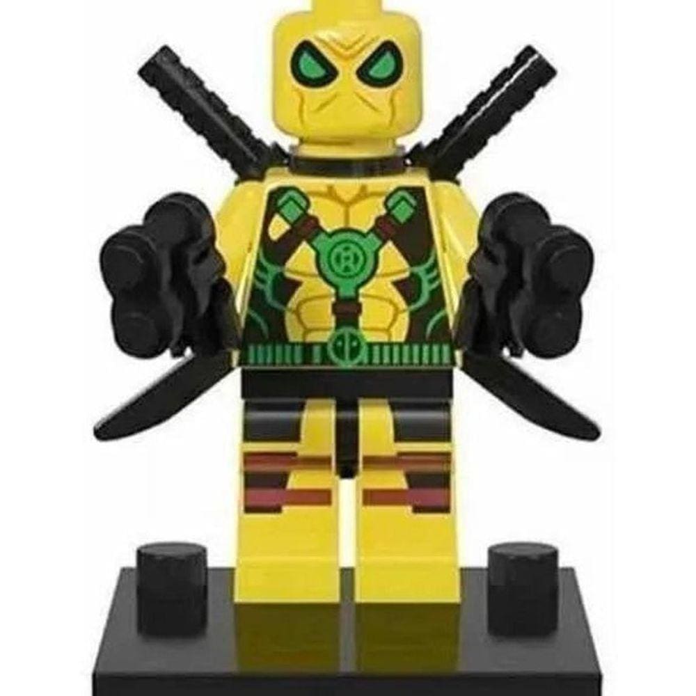 Boneco Blocos De Montar Deadpool Traje Amarelo