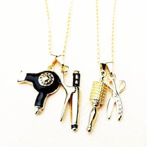 Conjunto Cabeleireira Escova Tesoura Chapinha Secador.