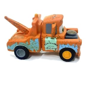 Carro Em Vinil Série Especial Tow Mater Líder 2591