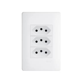 Tomada Tripla Fame Habitat 2P+T 20A com Placa 4x2 Branco