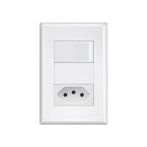 Interruptor Simples e Tomada 2P+T 20A Fame Evidence com Placa 4x2 Branco