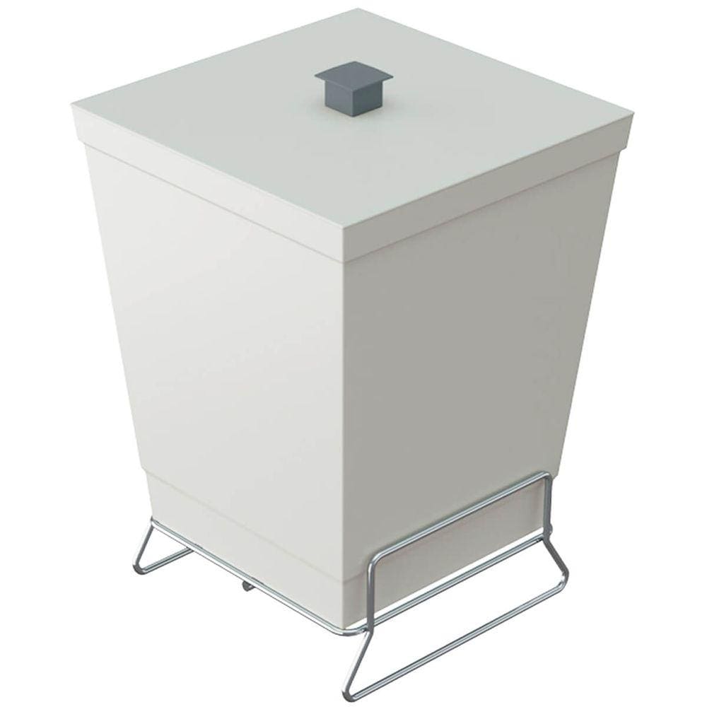Lixeira para Banheiro Plástica com Suporte Cromado e Anel Interno 6,5L com Tampa Stolf Areia
