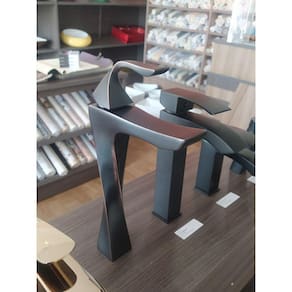 Torneira Monocomando Preta Moderna Bica Alta