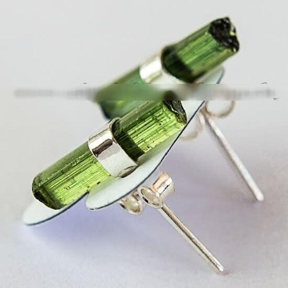 Brinco Canudo Turmalina Verde Bruto Envolto Prata 950