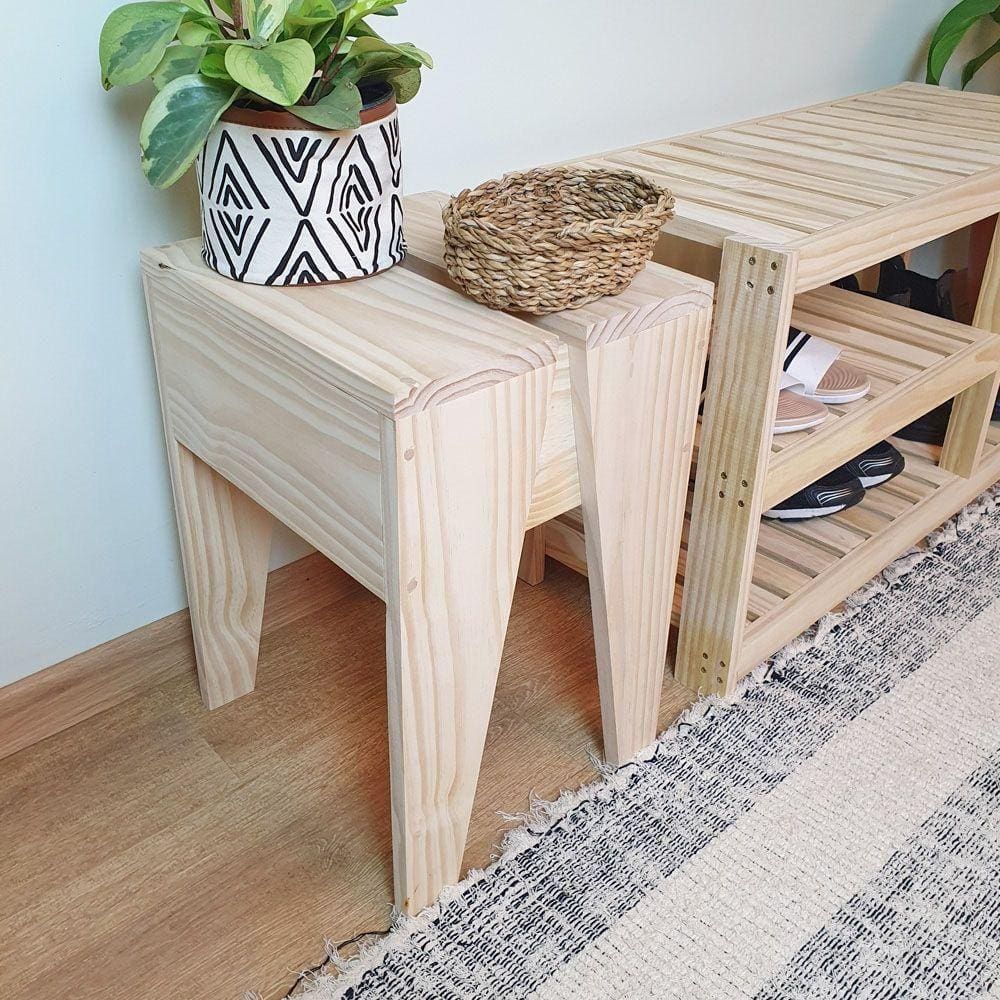 Banco Floripa 47x35x33 em Madeira de Pinus Cor NATURAL