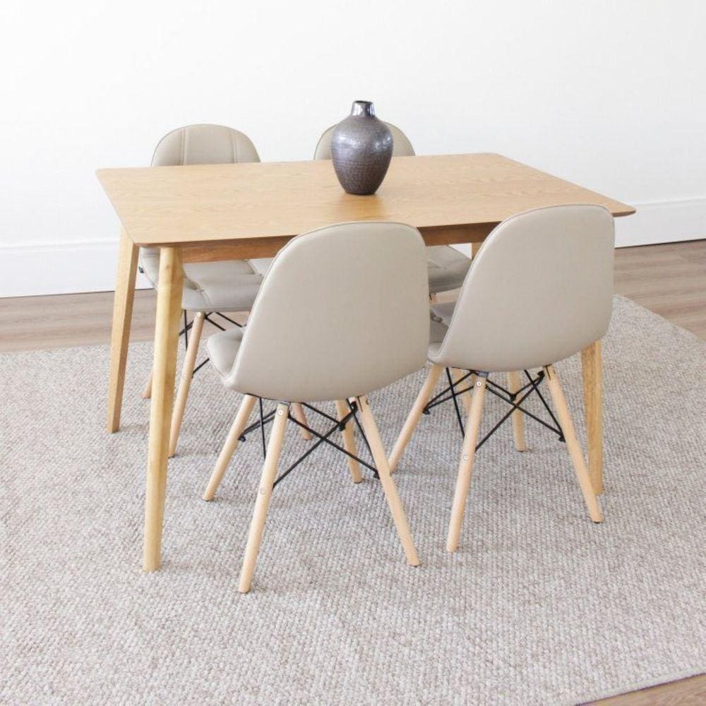 Conjunto Sala de Jantar Mesa 120x75cm Finlândia com 4 Cadeiras Eiffel Botonê Rivatti Nude
