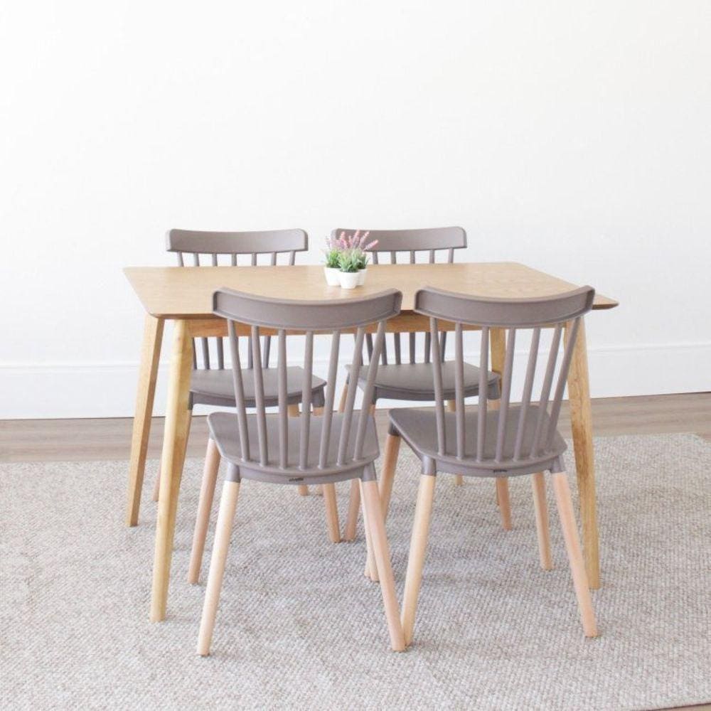 Conjunto Sala de Jantar Mesa Finlândia 120x75cm com 4 Cadeiras Janaína Rivatti Cinza Escuro
