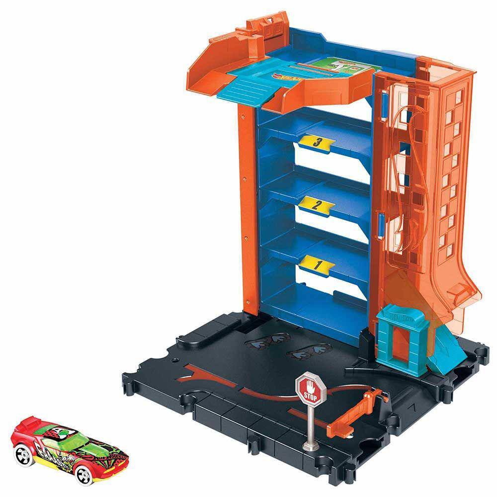 Kit Hot Wheels Com Pista Competiçao De Batidas + Carrinhos Mattel