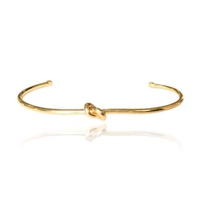 Bracelete Fino Com Nó Folheado Em Ouro 18K