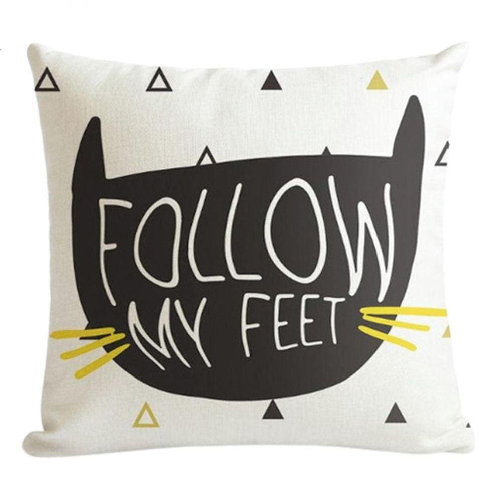 Almofada Cat Follow My Feet