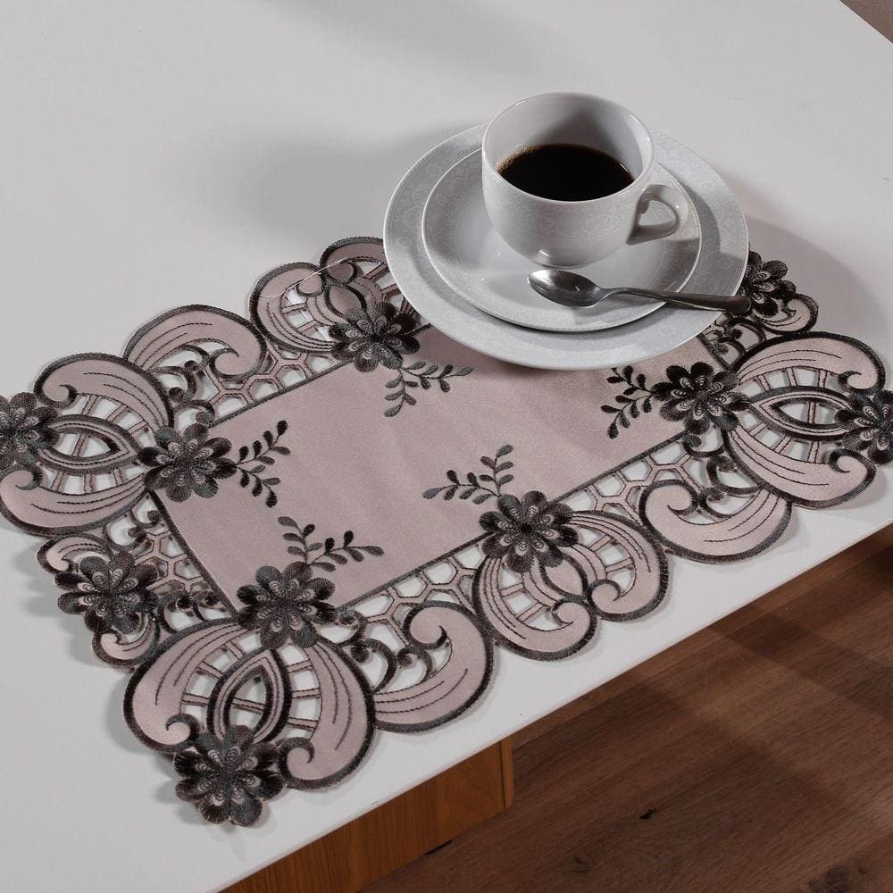 Americano Bordado Inglês 30X45 Tecido Acetinado Tessi Barcelona