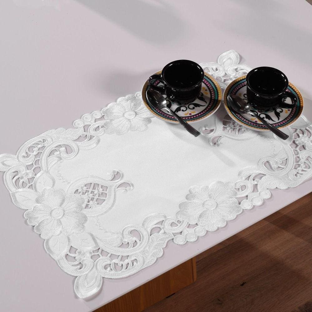 Americano Bordado Inglês 30X45 Tecido Acetinado Tessi Antalia