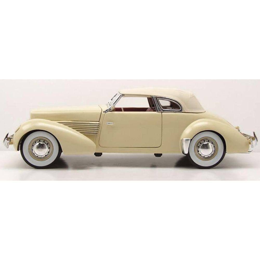 Diecast model cars Pontiac De Luxe 1/18 Signature green 1936