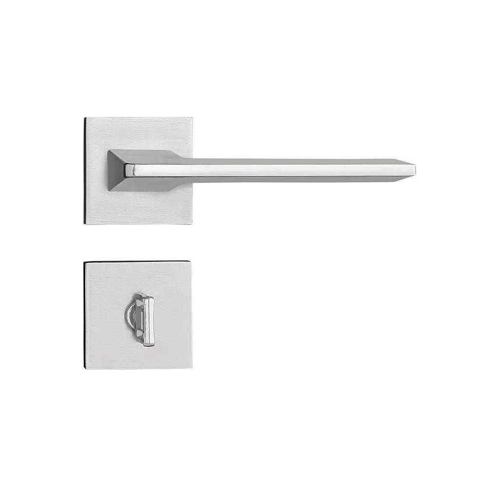 Fechadura Sara Cromado Acetinado Roseta Quadrada 40mm Pado Banheiro / Wc