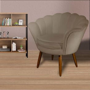 Poltrona Decorativa Estofada Para Quarto Closet Pétala Suede Cappuccino - LM DECOR