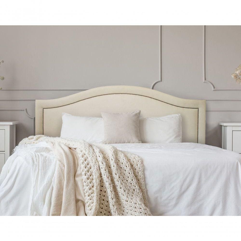 Cabeceira Casal Curva Luxo 140x60 Suede Off White - Tachas Prata