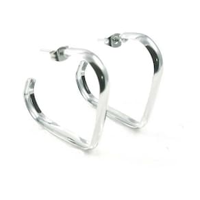 Brinco de Argola Coração Básico Leve Aço Inox Hipoalérgico