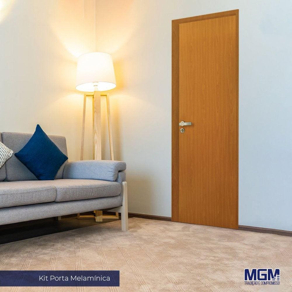 Kit Porta de Madeira Lisa 215x74cm com Batente de MDF Ultra 07cm Melamínico MGM Mogno