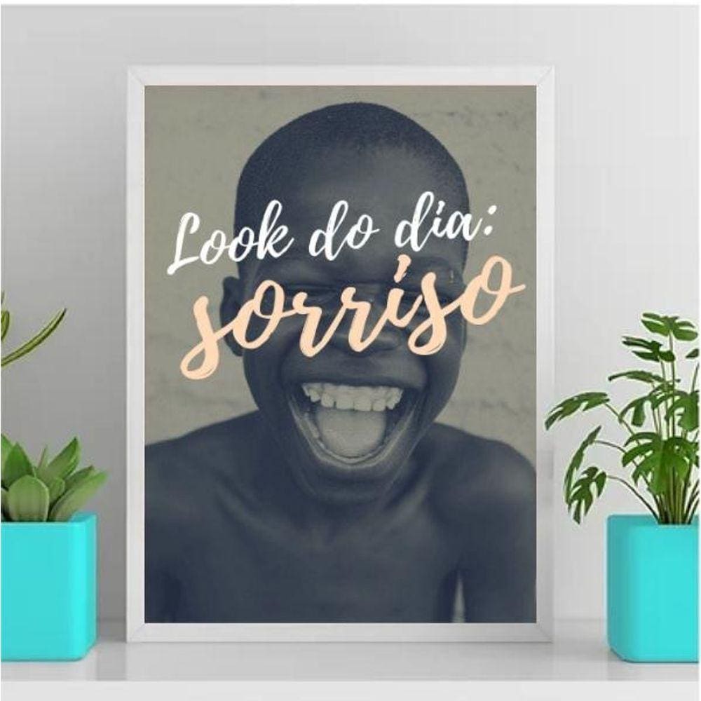 Quadro Sorriso Look Do Dia 33X24Cm Branca