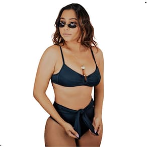 Biquíni Hot Pant c/ Laço e Detalhe Metal Preto P ao GG