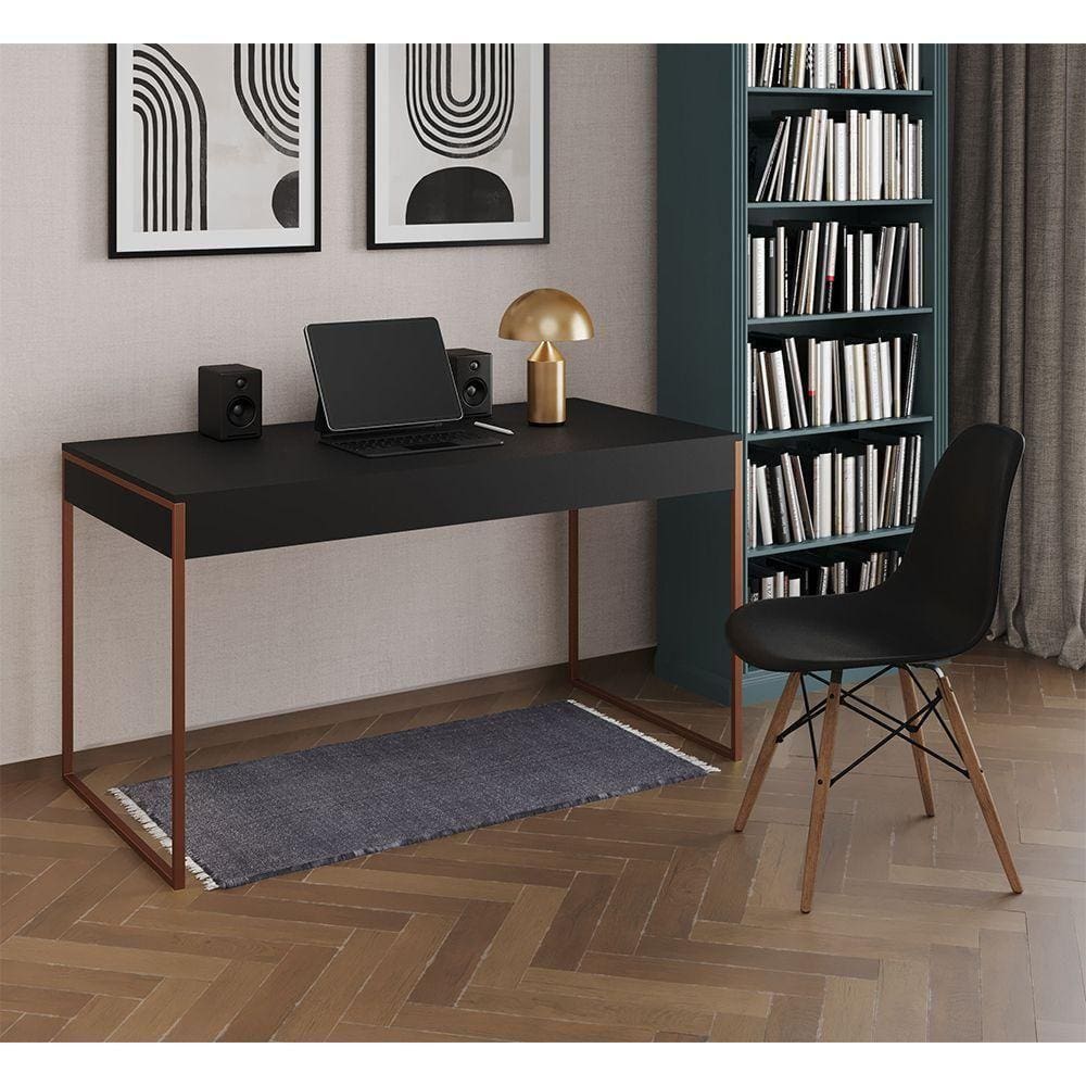 Mesa De Escritório Industrial Malta Preta 137X53Cm Base Cobre Com 1 Cadeira Preta Madei Cor: Preto