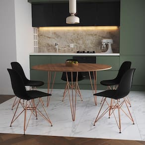 Mesa Jantar Redonda 110Cm Amêndoa Clips 3 Pés Com 5 Cadeiras Pretas Base Cobre - Cor: Amendoa