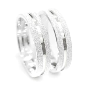 Aliança Namoro 4Mm Prata 950 Reta Diamantada Com Canal
