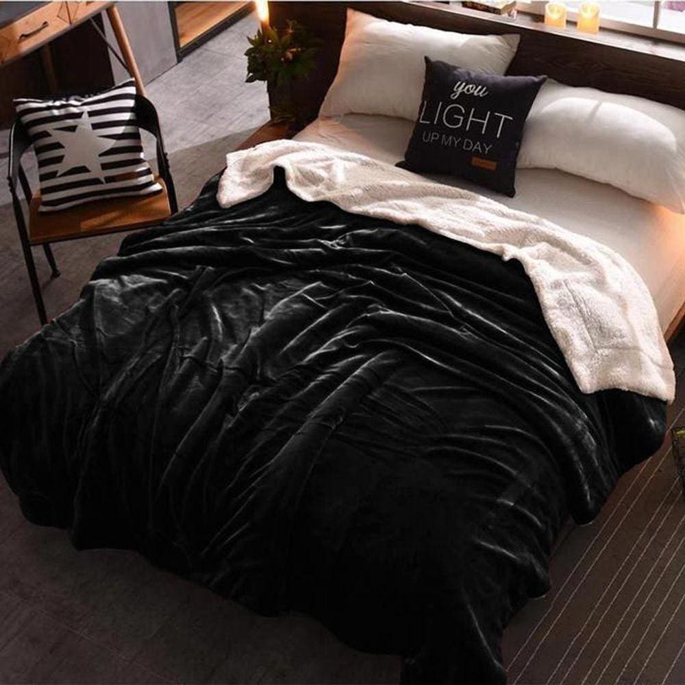 Cobertor Casal King Veludo Preto E Pele De Carneiro 280X280