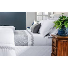 Jogo de Cama Casal 4 Peças Percal 200 Fios Luke Bernadete Casa Prata