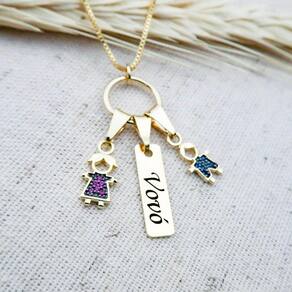 Colar Com Pingente Escrito Vovó E Dois Pingentes De Menino(a) Banhado Em Ouro 18k
