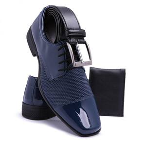 Sapato Social Com Cinto e Uma Carteira Estilosos Moda Chic Confortável