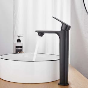 Torneira Pia De Banheiro Cuba Luxo Bica Alta Misturador Monocomando Preto Fosco Hd4910bl Luuk Young