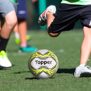 Balão 18 Polegadas Bola de Futebol Verde e Amarela Qualatex 1und