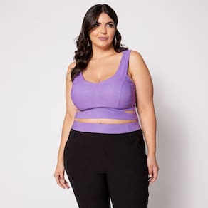 Blusa Cropped de Alça Plus com Recorte e Bojo