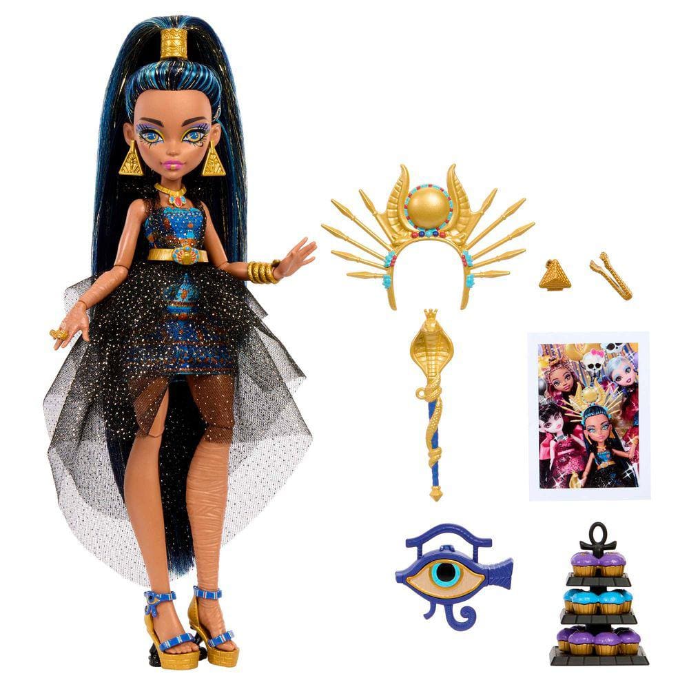 PRÉ-VENDA Boneca Monster High Catty Noir Doll (BGG74) - Mattel