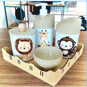 Kit Higiene Safari (Leão, Macaco, Girafa)
